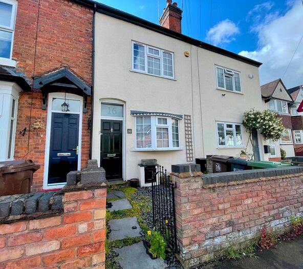 3 Bedroom Town House To Rent In Castle Lane, Solihull, West Midlands, B92