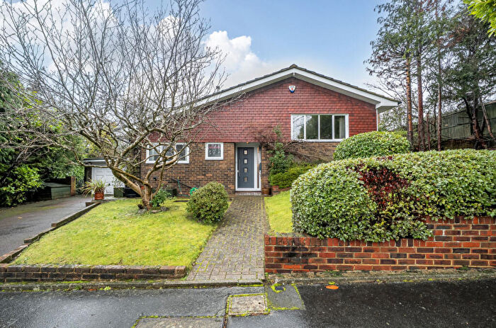 2 Bedroom Detached House For Sale In Raggleswood, Chislehurst, Kent, BR7