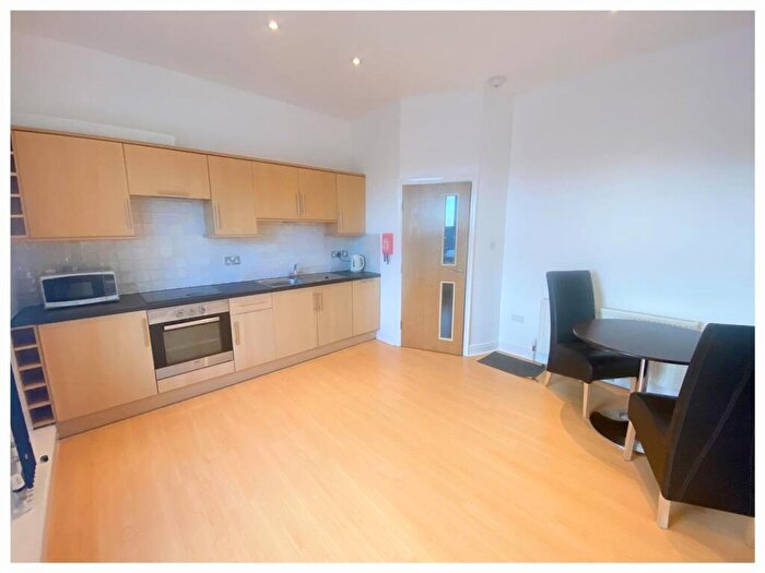 1 Bedroom Apartment To Rent In A Sandygate Road, Crosspool, S10