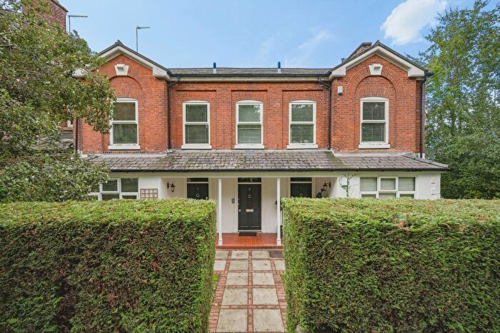3 Bedroom Town House To Rent In Congleton Road, Alderley Edge, SK9