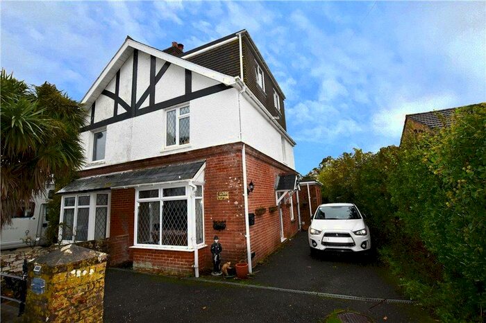 3 Bedroom Semi-Detached House For Sale In New Road, Porchfield, Newport, PO30