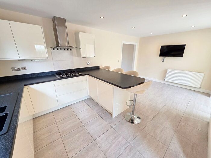 4 Bedroom Detached House For Sale In Thorne Road, Austerfield, DN10