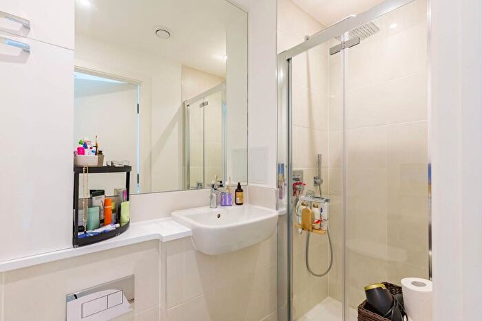 2 Bedroom Flat For Sale In Corsican Square, , Bow, London, E3