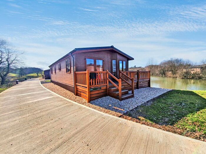 3 Bedroom Property For Sale In Orchard Lakes, Hatherleigh Road, Winkleigh, EX19