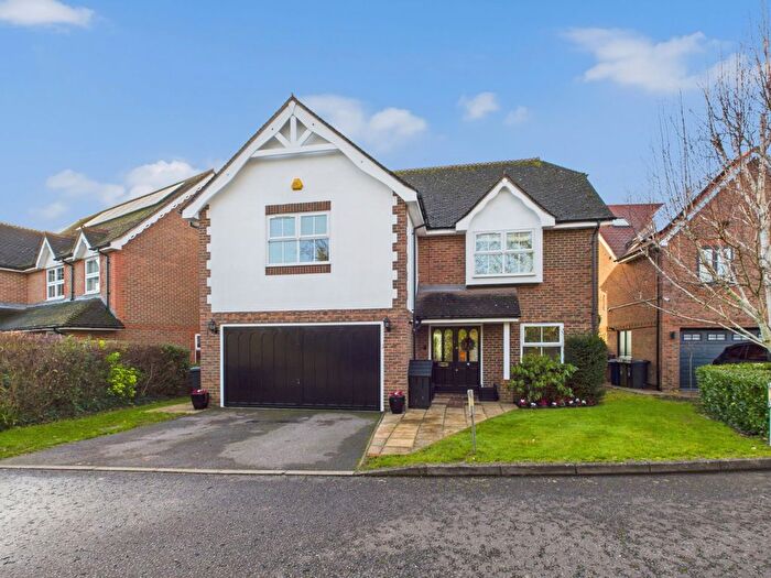 5 Bedroom Detached House For Sale In Bramble Close, Chalfont St. Peter, Buckinghamshire, SL9
