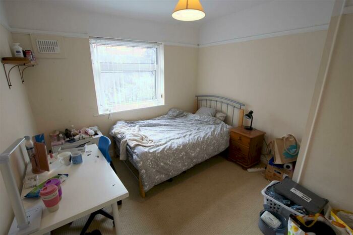 4 Bedroom House To Rent In Nately Grove, Birmingham, B29