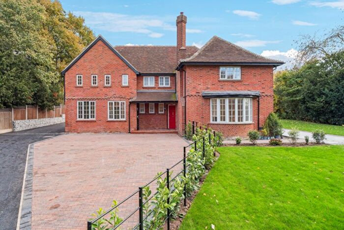 6 Bedroom Detached House For Sale In Dog Kennel Lane, Rickmansworth, WD3