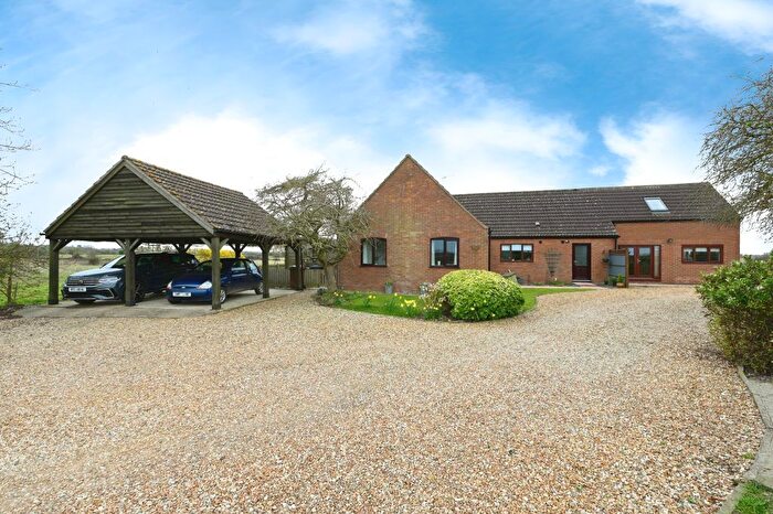 6 Bedroom Detached House For Sale In The Spinney, Kings Lynn, PE30