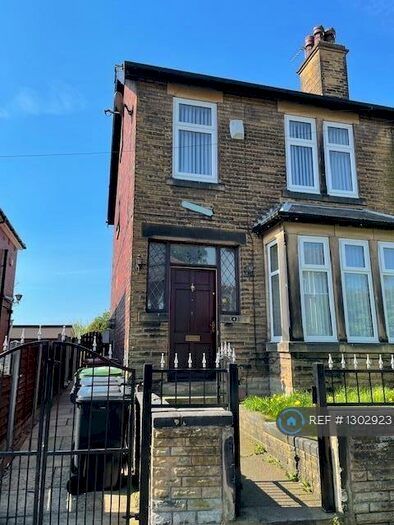 3 Bedroom Semi-Detached House To Rent In Nixon Avenue, Leeds, LS9