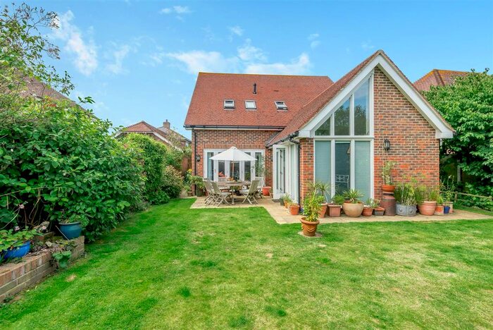 4 Bedroom Detached House For Sale In Pleasant Valley Lane, East Farleigh, Maidstone, ME15