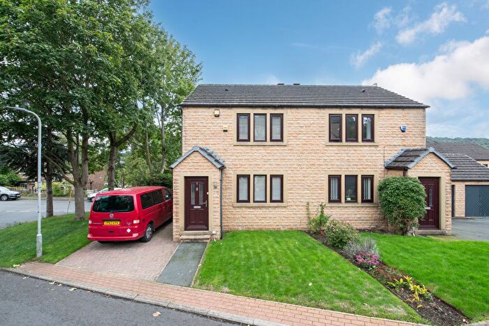 2 Bedroom Semi Detached House For Sale In Hollinwood View, Crossflatts, Bingley, West Yorkshire, BD16