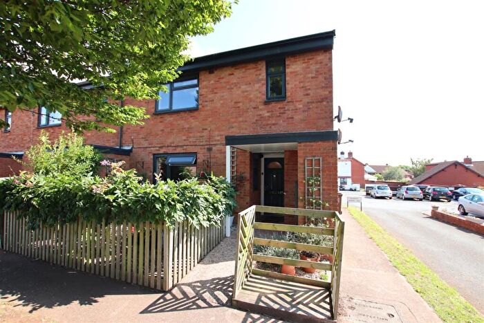 1 Bedroom Flat For Sale In Russet Avenue, Whipton, Exeter, EX1