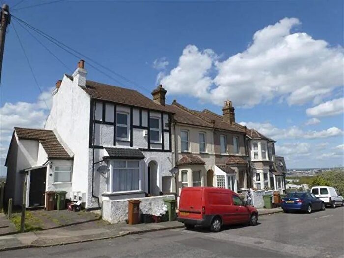 1 Bedroom Flat For Sale In B Ruskin Road, Belvedere, DA17
