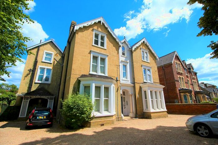 1 Bedroom Flat To Rent In Ashburnham Road, Bedford MK40