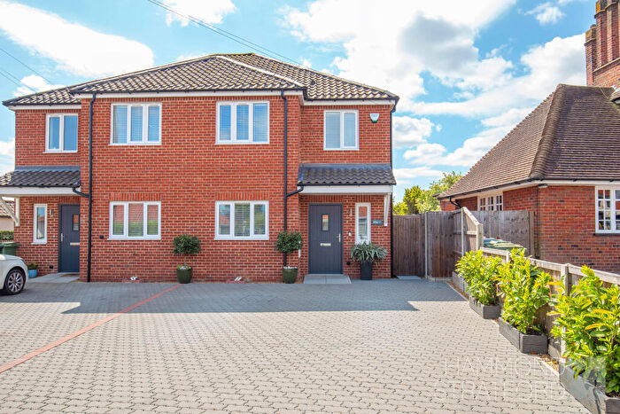 3 Bedroom Semi-Detached House For Sale In Gordon Avenue, Norwich, NR7