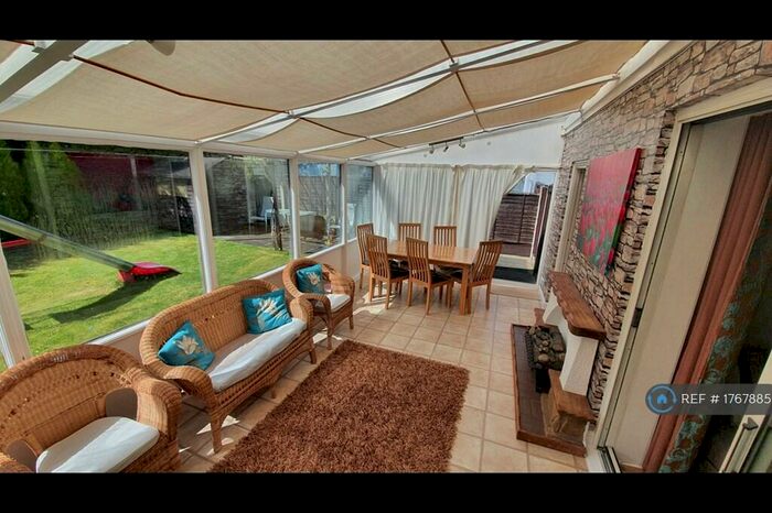 3 Bedroom Semi-Detached House To Rent In Croftlands Road, Manchester, M22