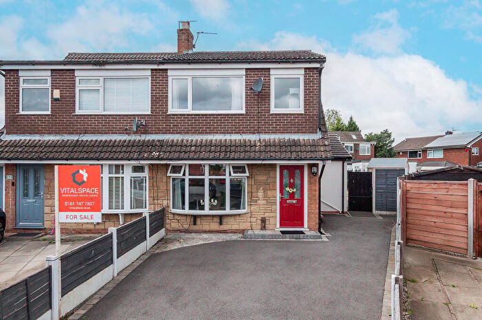 3 Bedroom Semi-Detached House For Sale In Corfe Close, Flixton, Manchester, M41