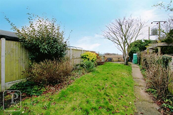 2 Bedroom End Of Terrace House For Sale In Clacton Road, Little Oakley, Harwich, Essex, CO12