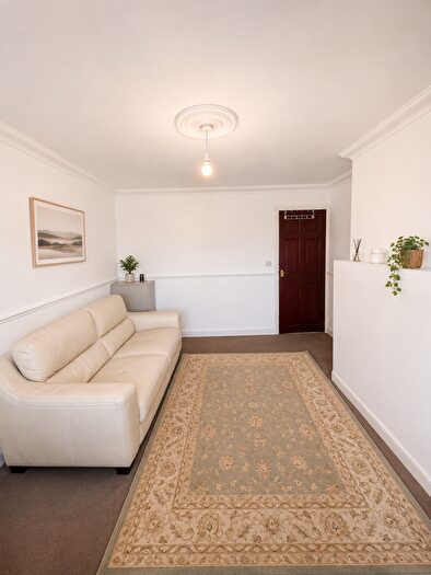 3 Bedroom Flat To Rent In Llanover Road, Wembley, HA9