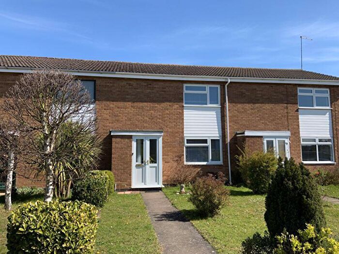 2 Bedroom Terraced House To Rent In Chiltern Way, Northampton, NN5