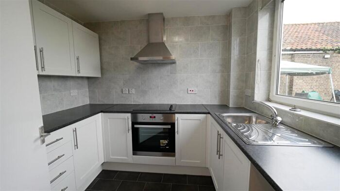 2 Bedroom Flat To Rent In High Street, Chatteris, PE16