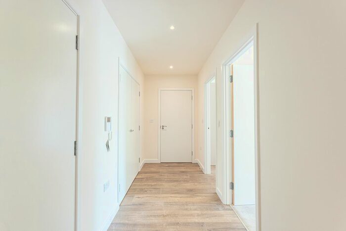 1 Bedroom Flat To Rent In Inglis Way, London, NW7