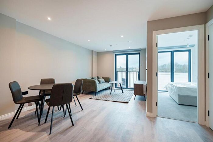 1 Bedroom Apartment To Rent In Springwell Gardens, Whitehall Road, Leeds City Centre, LS12