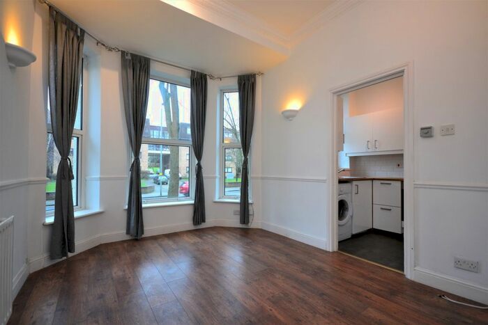 1 Bedroom Flat To Rent In Widmore Road, Bromley, BR1