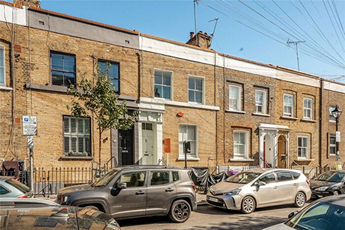 2 Bedroom Terraced House To Rent In Driffield Road, Bow, London, E3