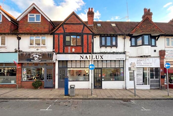 1 Bedroom Apartment To Rent In West Byfleet, Surrey, KT14