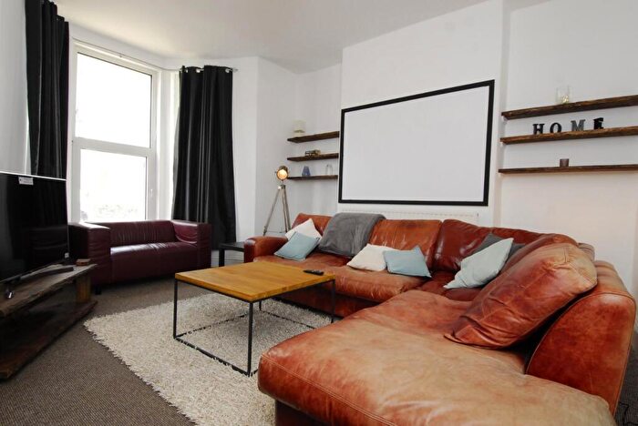 6 Bedroom House To Rent In Baring Street, Plymouth, PL4