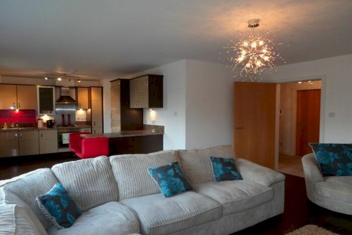 2 Bedroom Flat To Rent In Lochview Gate, Glasgow, G33
