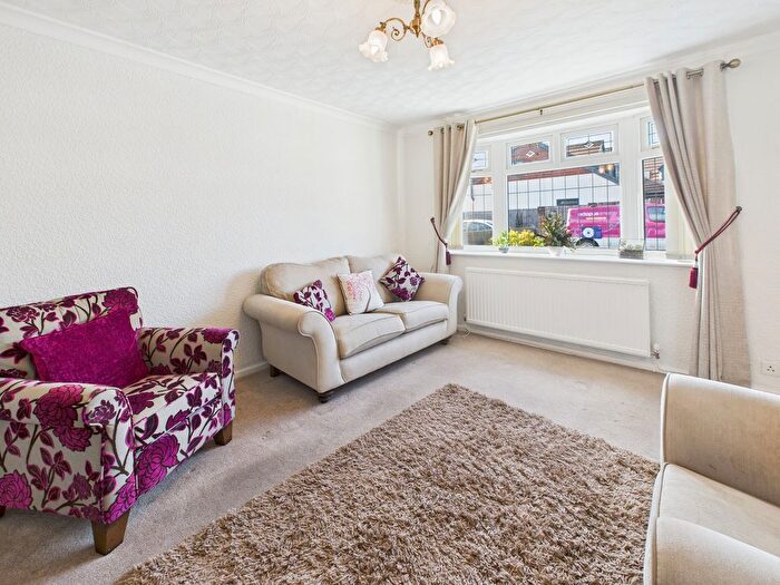 2 Bedroom Bungalow For Sale In Fir Tree Drive, Wigan, WN3