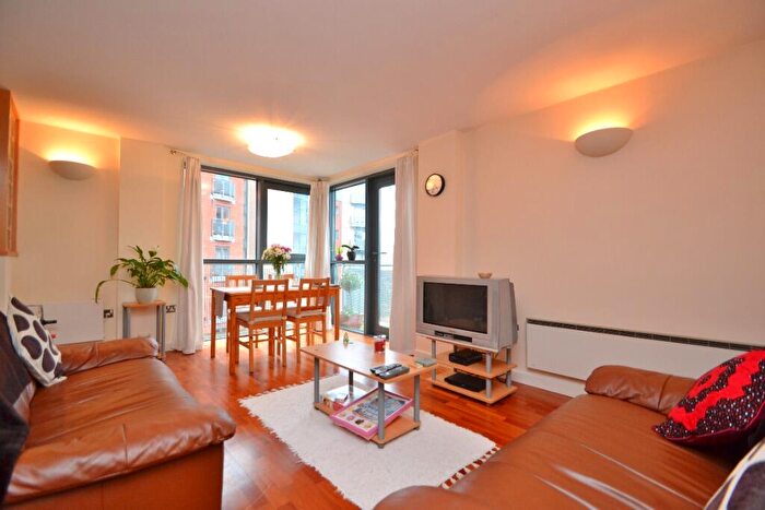 2 Bedroom Flat To Rent In Velocity South, City Walk, Leeds, LS11