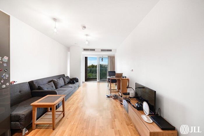 1 Bedroom Flat For Sale In River Heights, High Street, London, E15