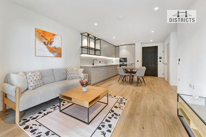 2 Bedroom Apartment For Sale In Heron Wharf, Hemlock Street, E14