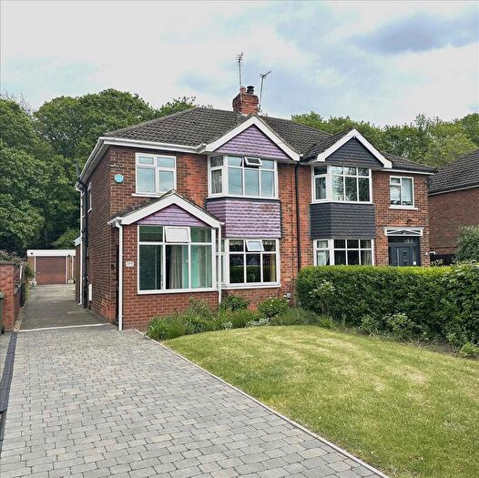 3 Bedroom Semi-Detached House For Sale In Scotter Road, Scunthorpe, DN15