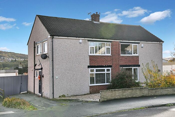 3 Bedroom Semi-Detached House For Sale In Fyfe Crescent, Baildon, Shipley, BD17