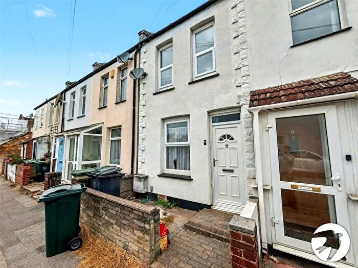 2 Bedroom Terraced House To Rent In Carlisle Road, Dartford, Kent, DA1