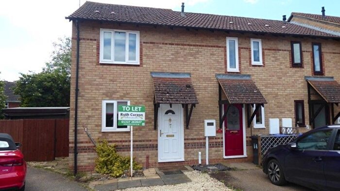 2 Bedroom End Of Terrace House To Rent In Laburnum Close, Woodford Halse, NN11