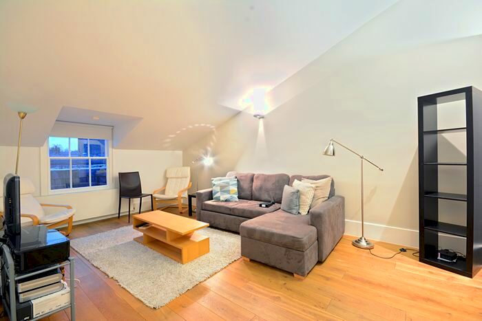 2 Bedroom Flat To Rent In Harley Street, London, W1G