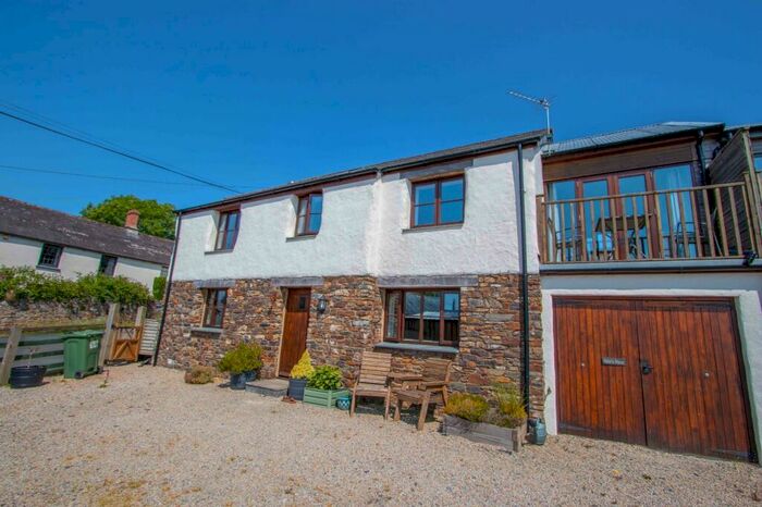 3 Bedroom Link Detached House For Sale In Broadwoodwidger, Lifton, PL16