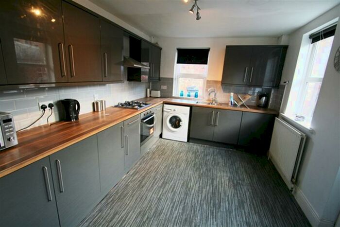 4 Bedroom Terraced House To Rent In Wingrove Avenue, Fenham, Newcastle Upon Tyne, NE4