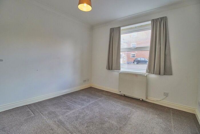 1 Bedroom Flat To Rent In Trinity Court, Hinckley, Leicestershire, LE10