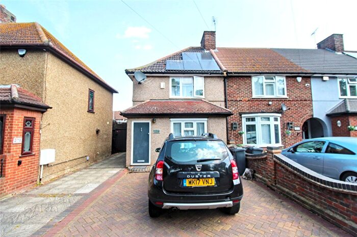2 Bedroom Detached House To Rent In Goresbrook Road, Dagenham, RM9