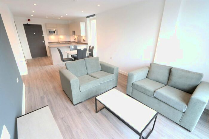 2 Bedroom Flat To Rent In Fairbrother Street, Salford, M5