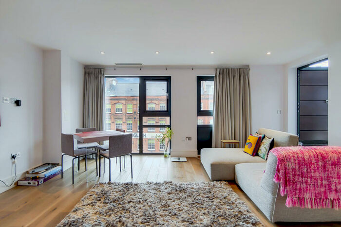 2 Bedroom Flat To Rent In Camden High Street, Camden, London, NW1