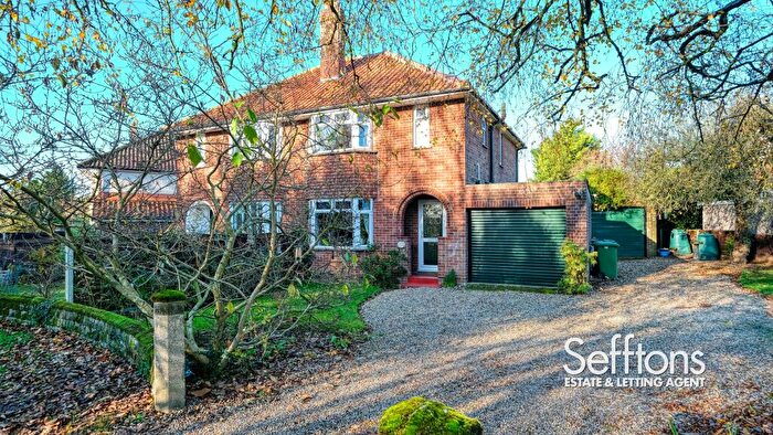 3 Bedroom Semi-Detached House For Sale In Dereham Road, New Costessey, Norwich, Norfolk, NR5