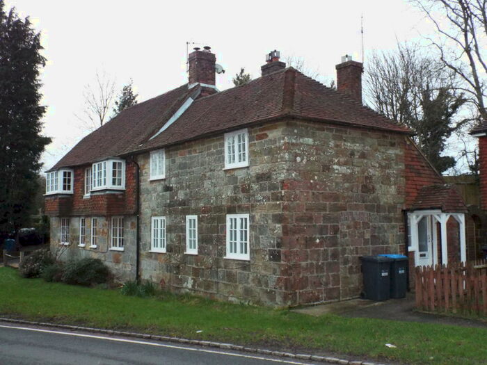 2 Bedroom Semi-Detached House To Rent In Turners Hill, RH19