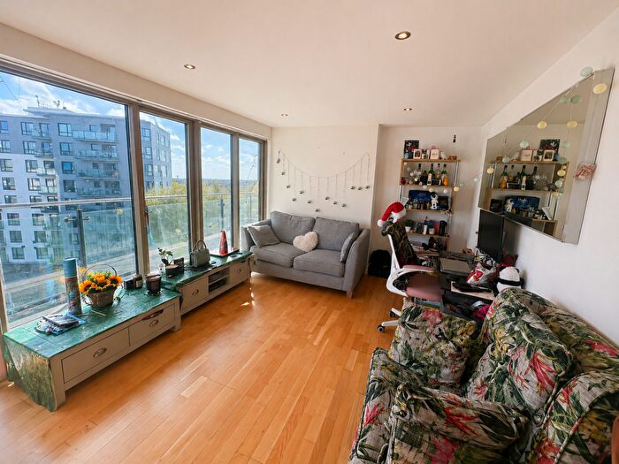 2 Bedroom Apartment For Sale In Chadwick Street, Leeds, LS10